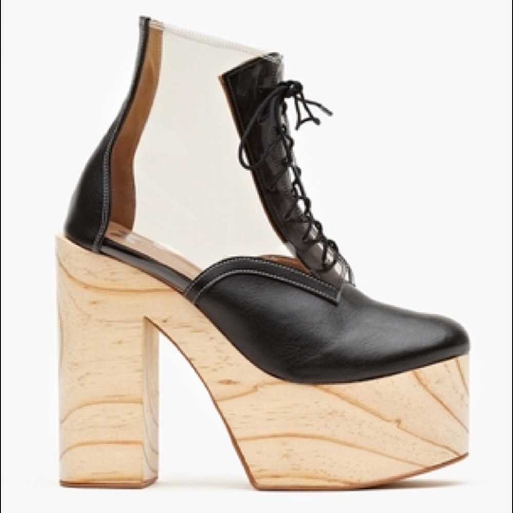 Deandri Helga Platform